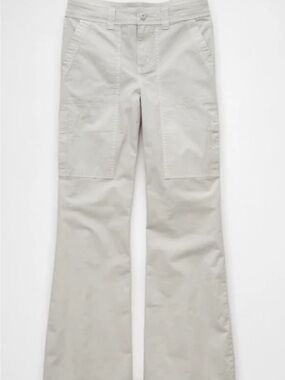 American Eagle Low Rise Baggy Flare Light Gray Wide-Leg Utility Pants